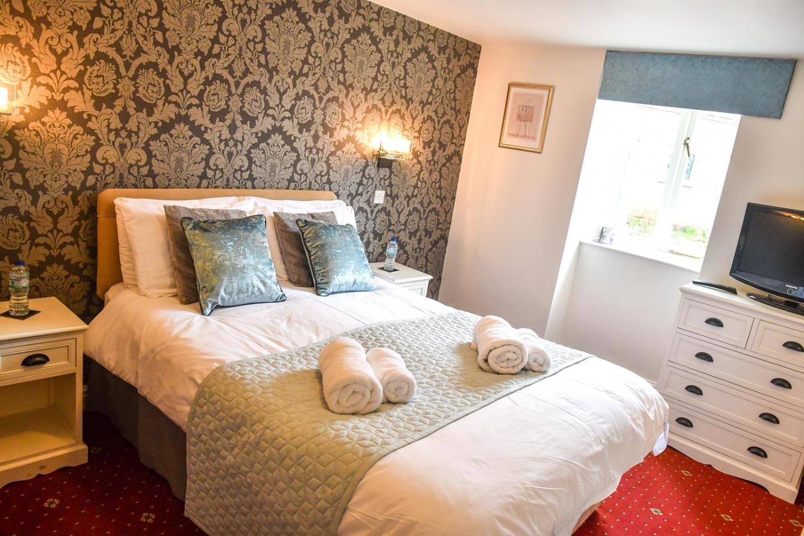 Whiston Hall Quarto foto