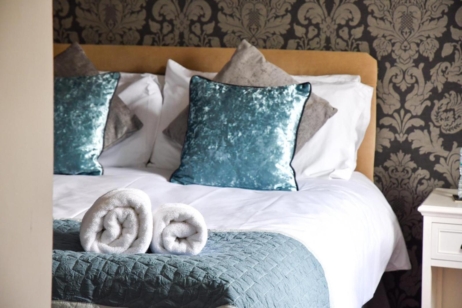 Whiston Hall Quarto foto